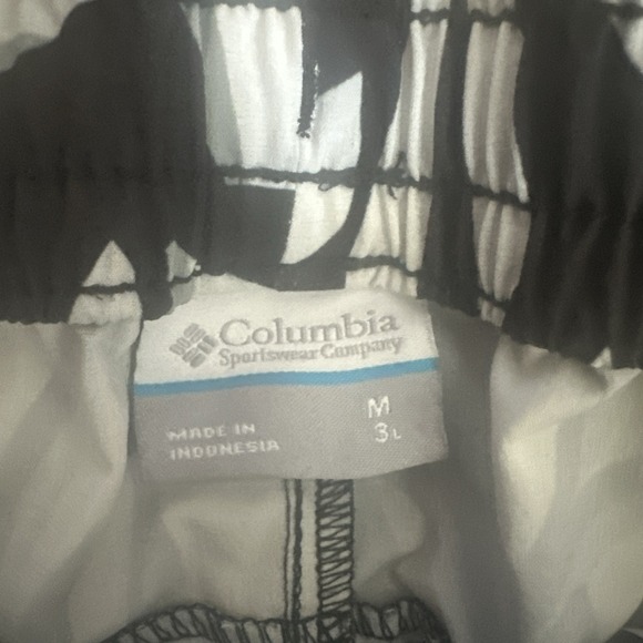 Women's Columbia Bogata Bay Beach Stretch Printed Shorts Pockets Size Medium - Picture 3 of 5